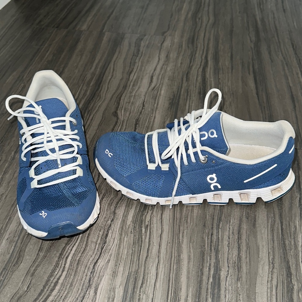 Running shoes